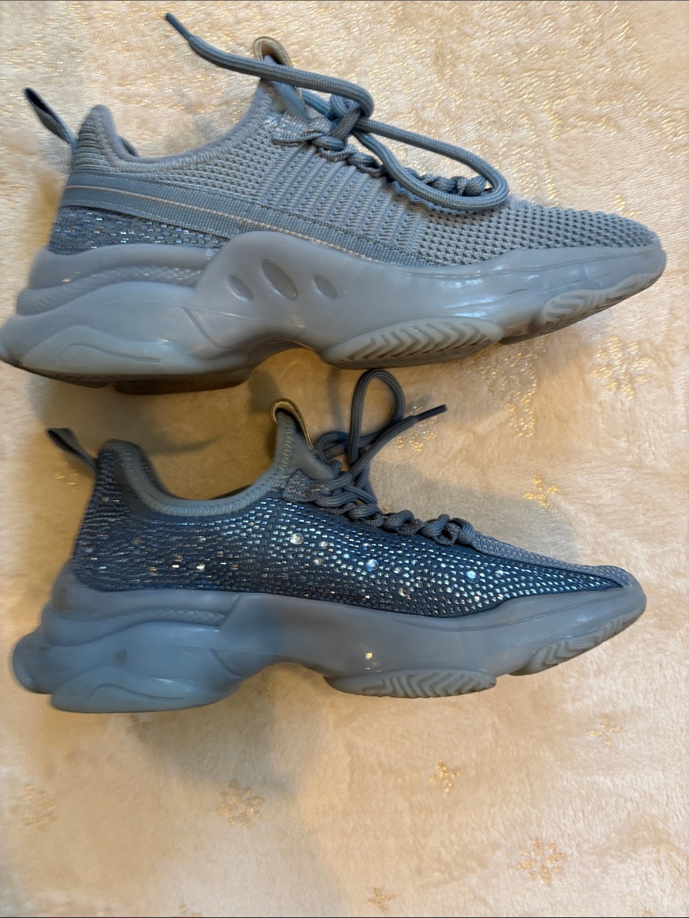 Steve Madden JMaxima Blue Rhinestone Sneakers Youth Kids Size 4M Great Condition